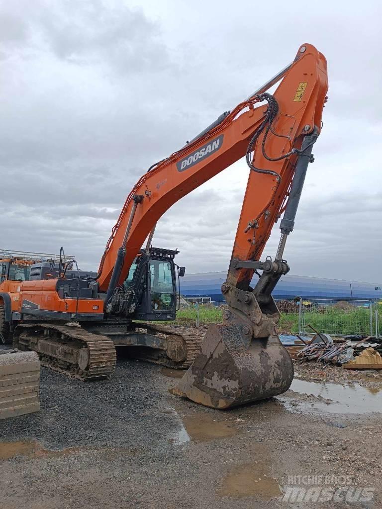 Doosan DX 340 LC-5 Bandgrävare