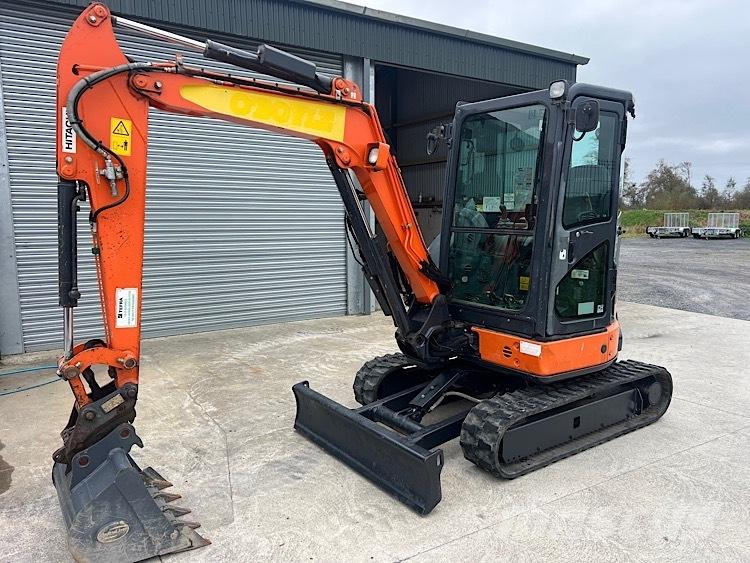 Hitachi ZX33U-5CLR Minigrävare < 7t