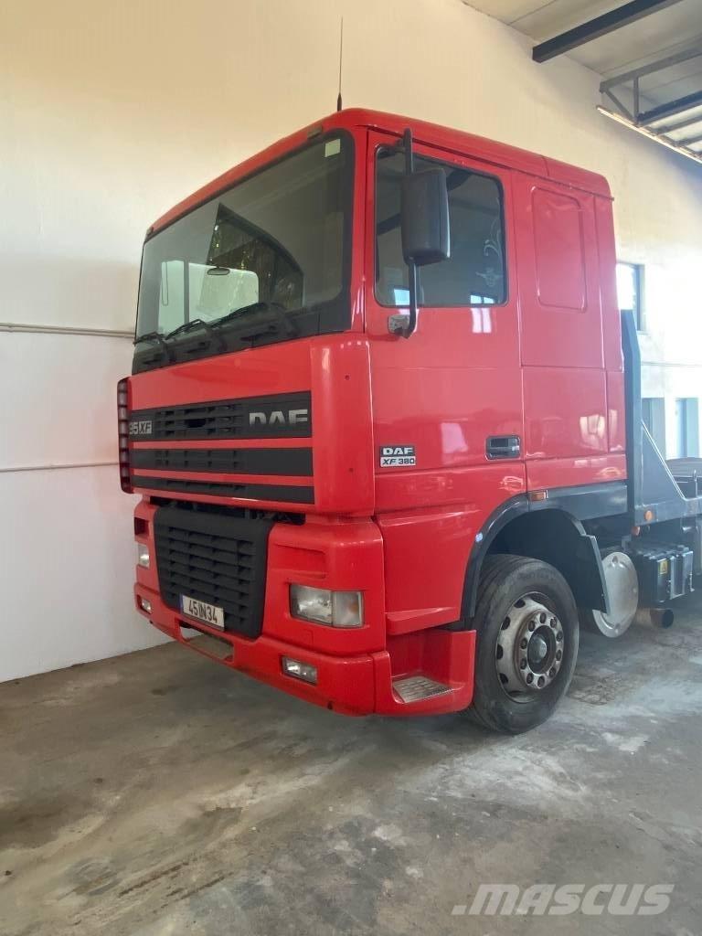 DAF XF 95.380 Flakbilar