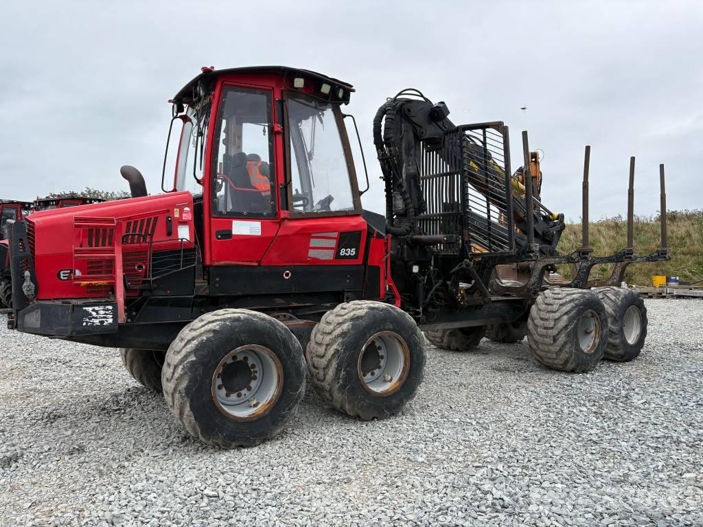 Komatsu 835 Skotare