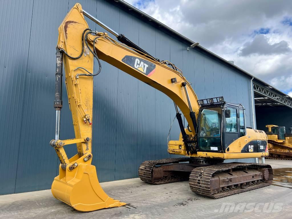 CAT 320D L Bandgrävare