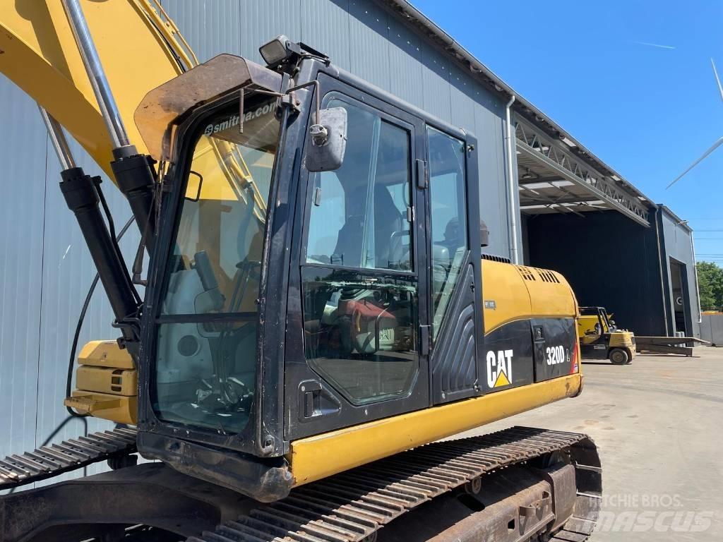 CAT 320D L Bandgrävare