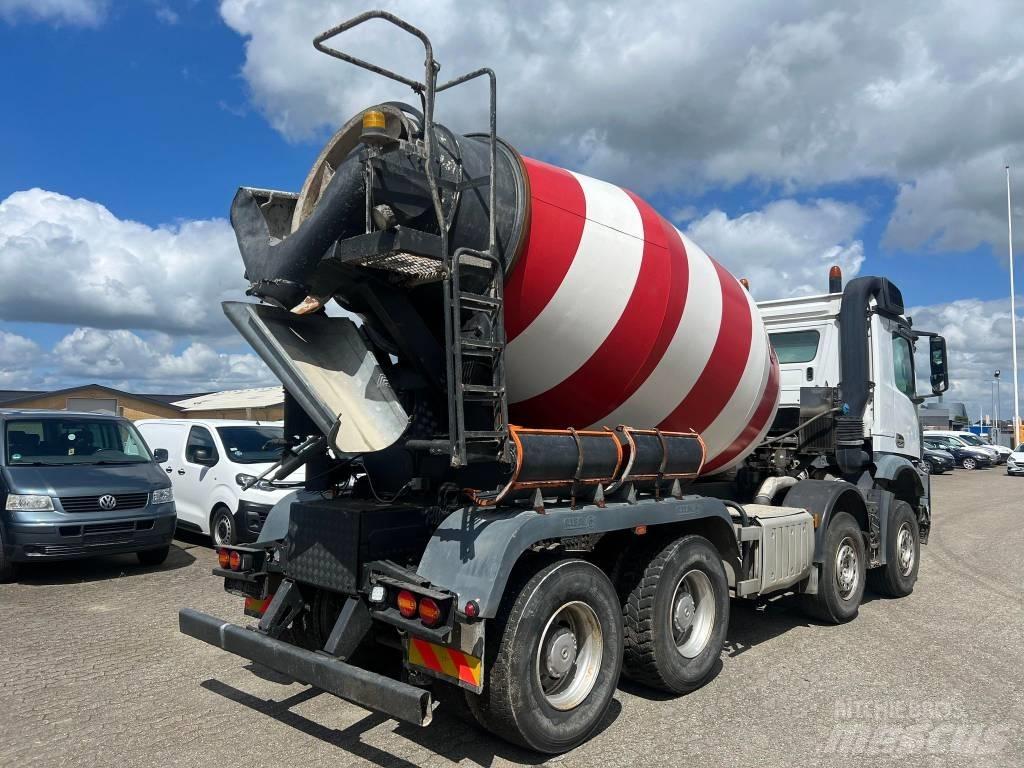 Mercedes-Benz 3244 Cementbil
