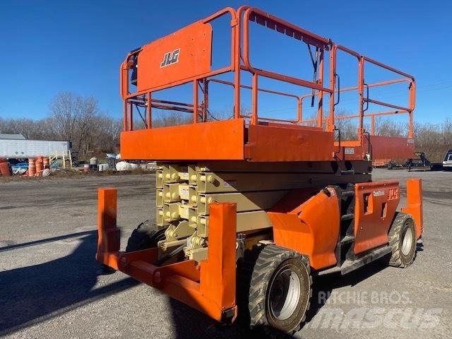 JLG 4394 RT Bomliftar