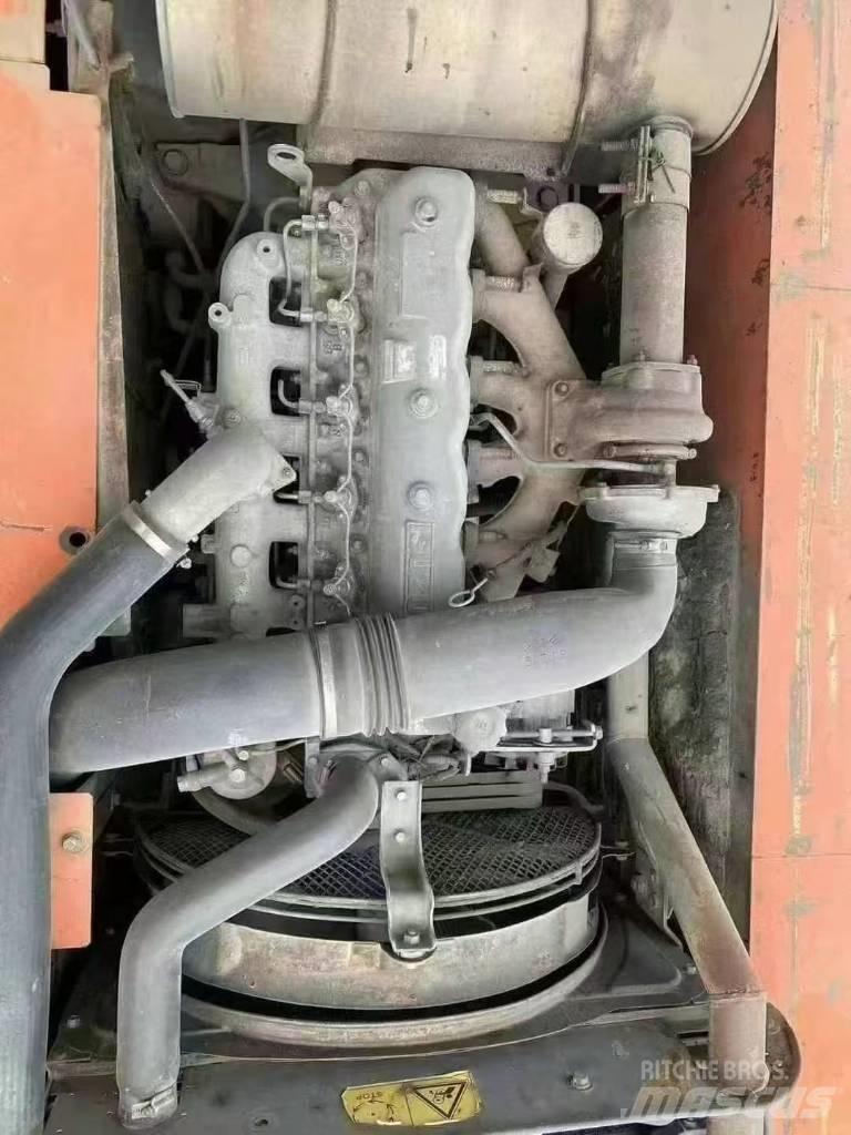 Hitachi ZX240 Bandgrävare