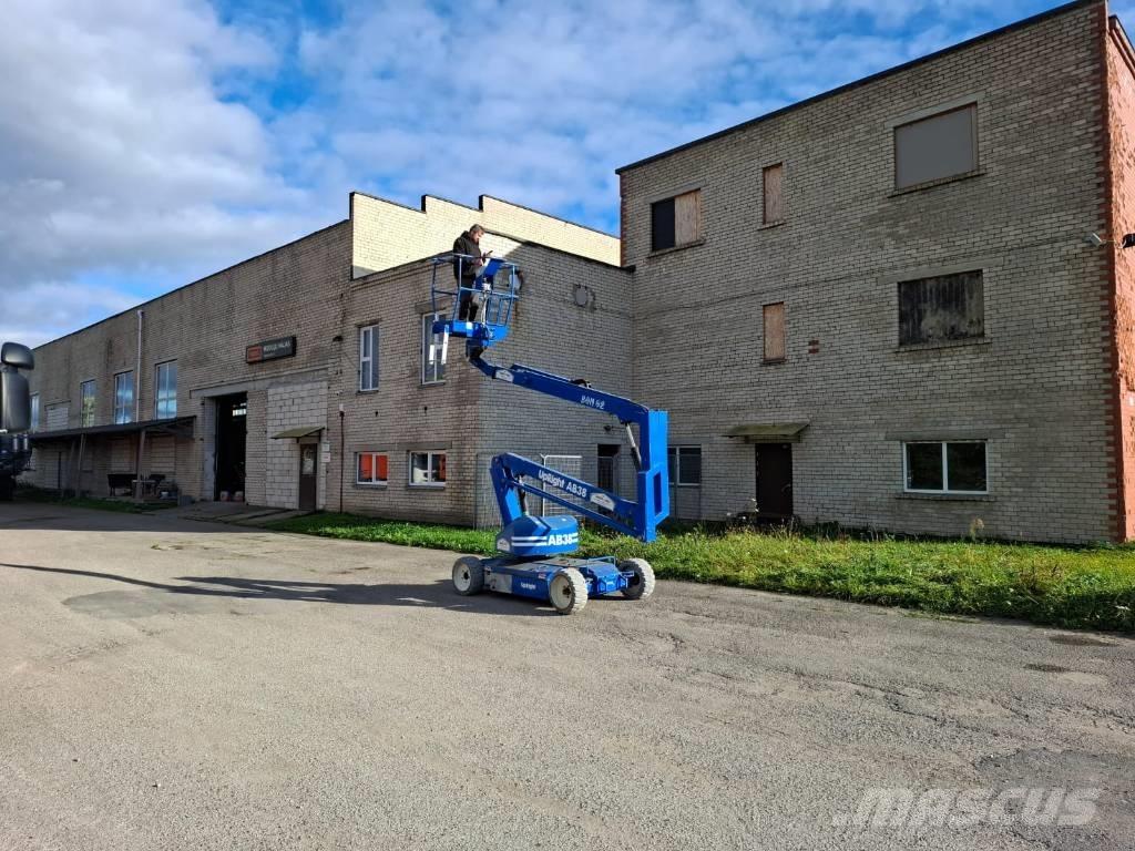 UpRight AB38N Bomliftar