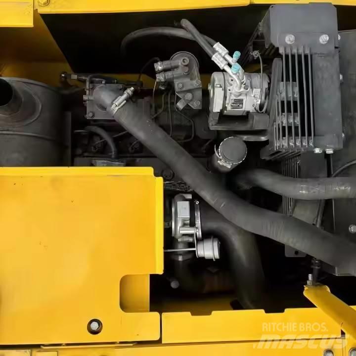 Komatsu PC130 Bandgrävare