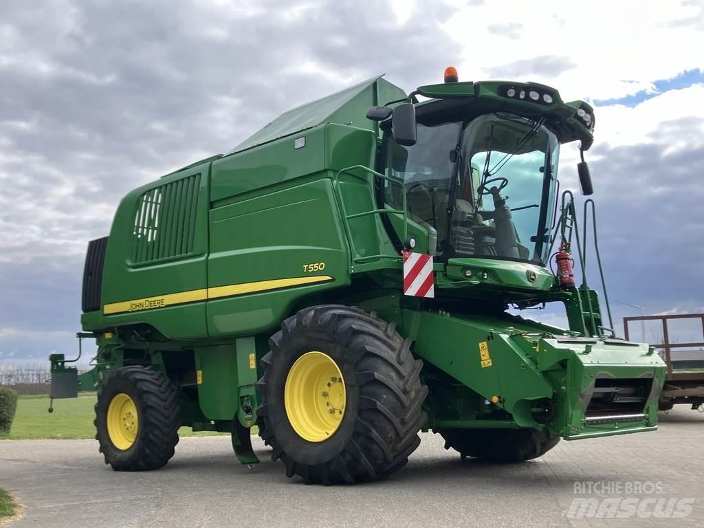 John Deere T550 Skördetröskor