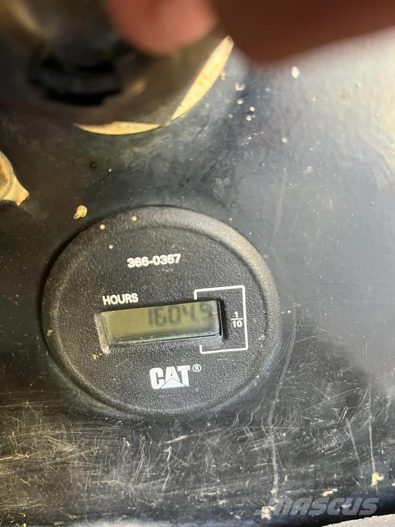 CAT 304 E 2 CR Minigrävare < 7t