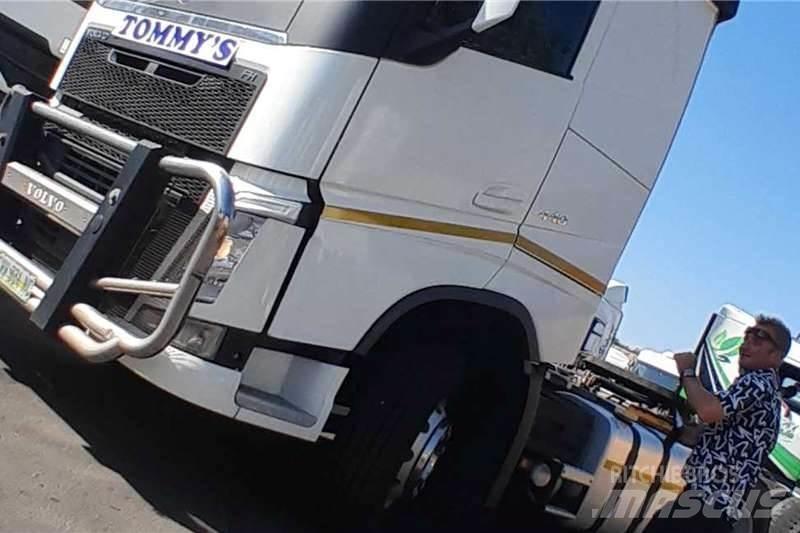 Volvo FH440 Övriga bilar