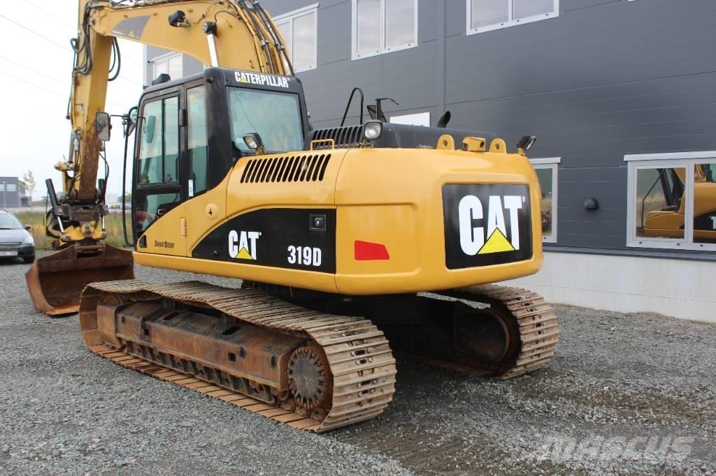 CAT 319 D L Bandgrävare