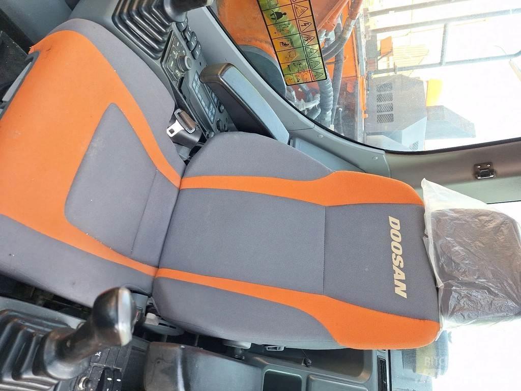 Doosan DX235lc Bandgrävare
