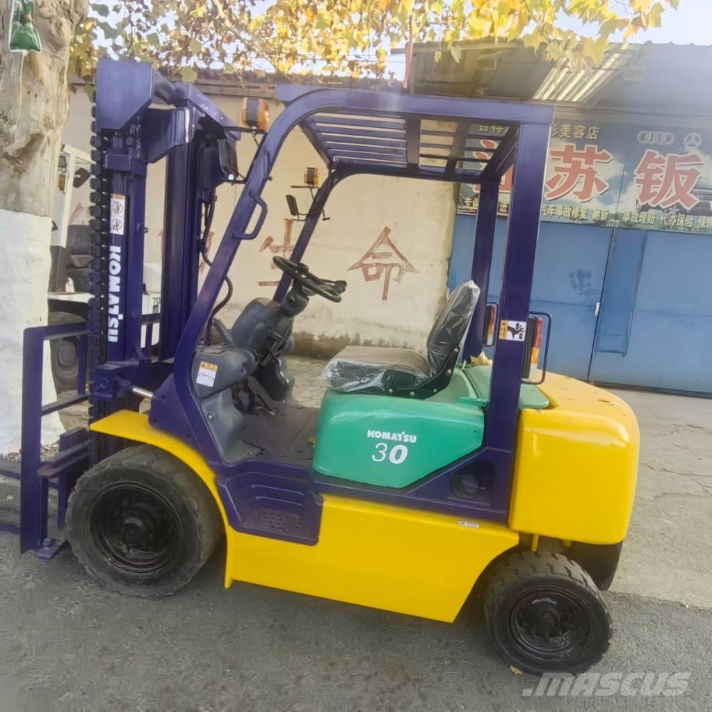  小松叉车 3t Dieselmotviktstruckar