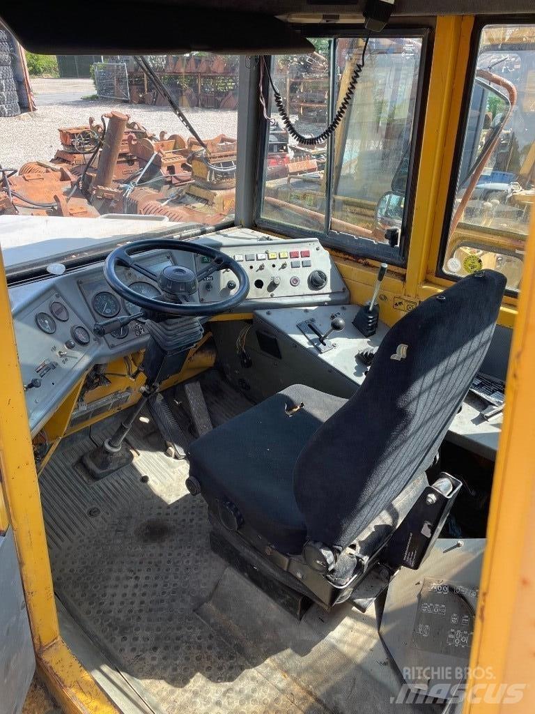 Volvo A20C Midjestyrd dumper