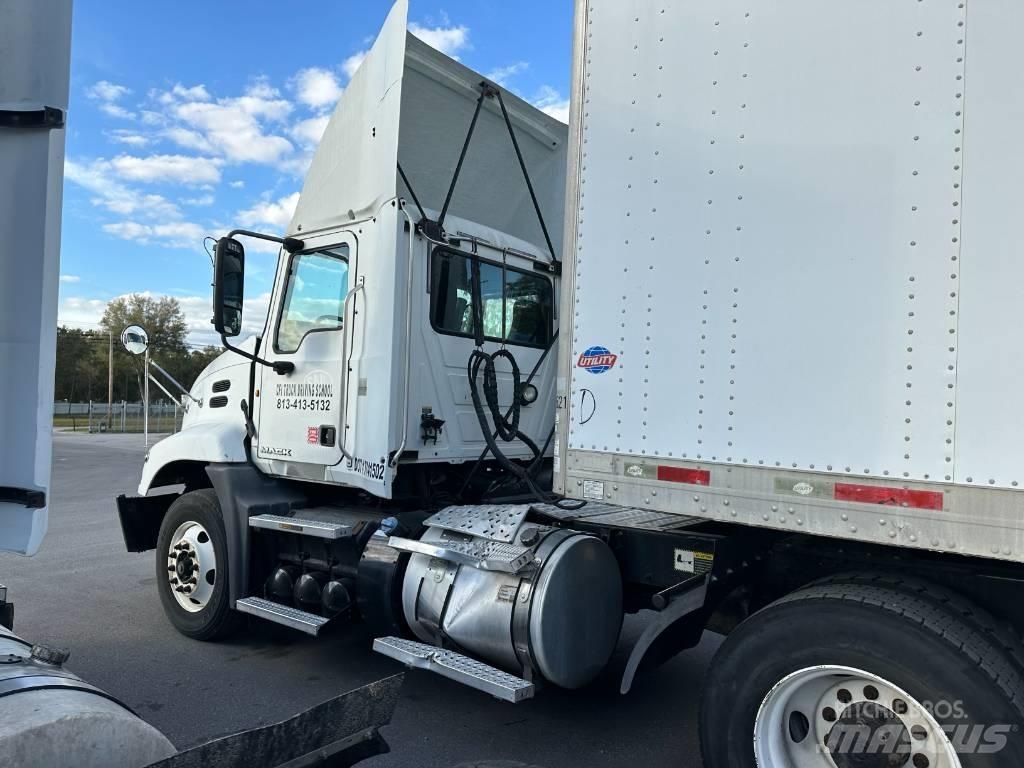 Mack Truck Dragbilar