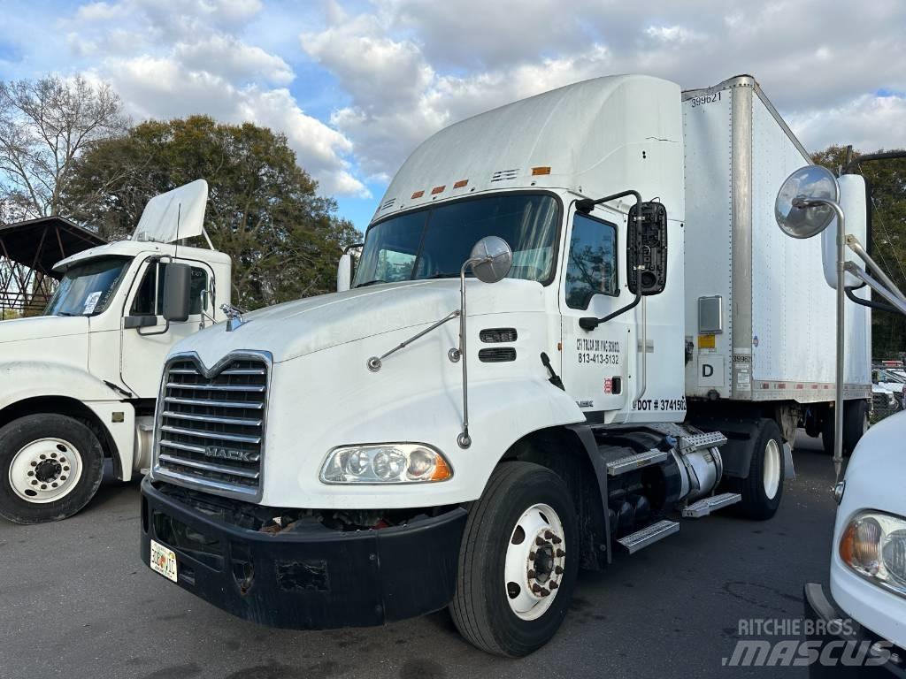 Mack Truck Dragbilar