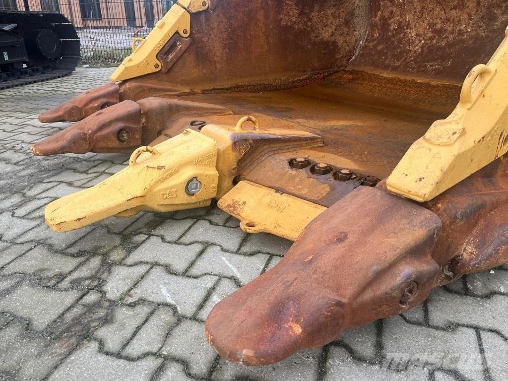CAT 390 JC-linkage Bandgrävare