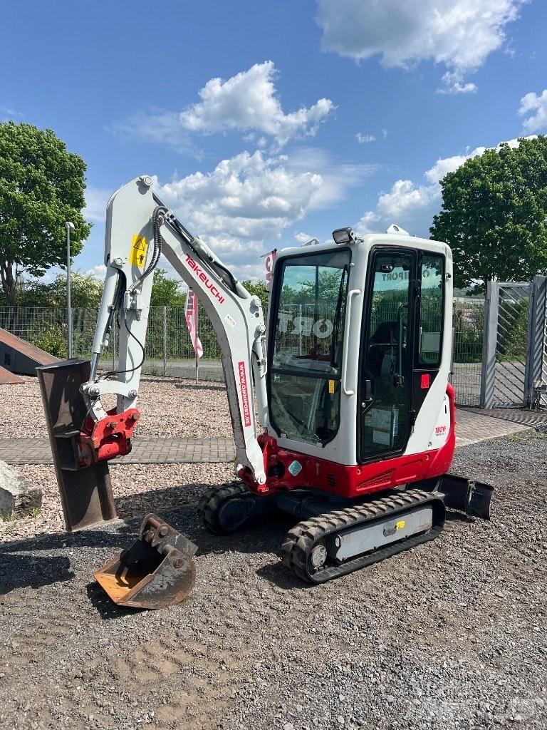 Takeuchi TB 216 Minigrävare < 7t