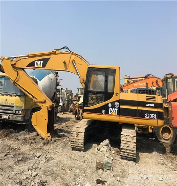 CAT 320 B L Bandgrävare