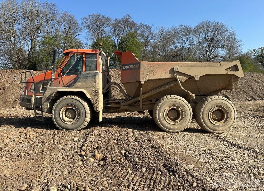 Doosan DA 30 Midjestyrd dumper