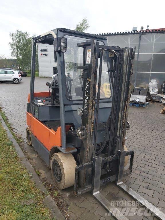 Toyota 7 FB MF 25 Elmotviktstruckar