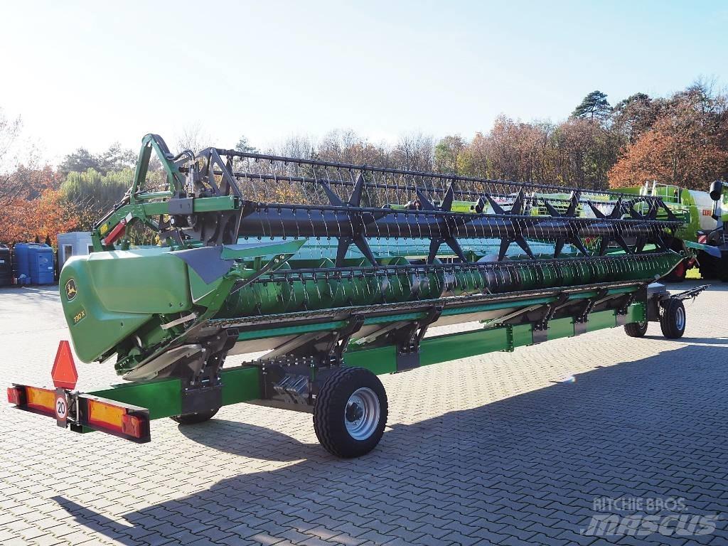 John Deere S780 + 730X Skördetröskor