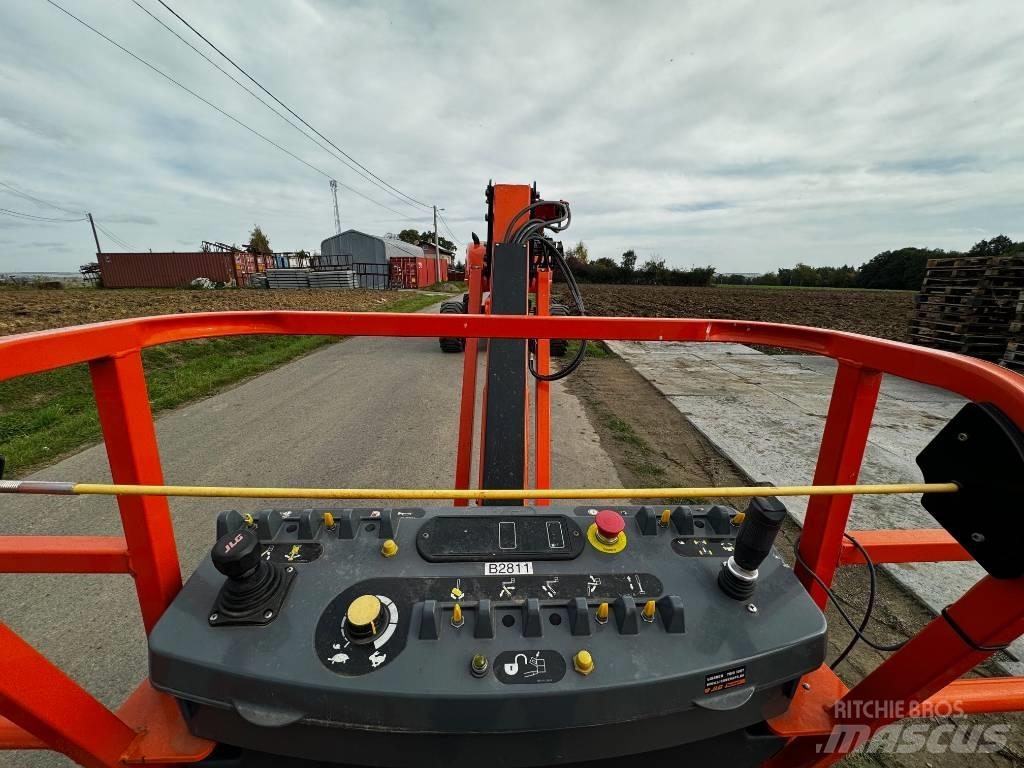 JLG 860 SJ Teleskop bomliftar