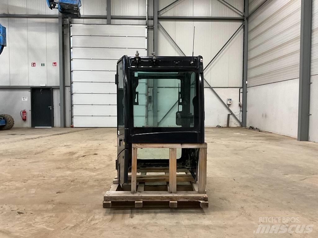 Kubota U 56-5 Hytter och interiör