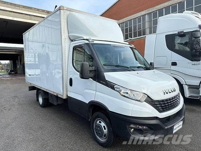 Iveco 35C14 Övriga bilar