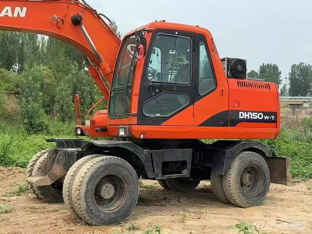 Doosan 150 W-7 Hjulgrävare