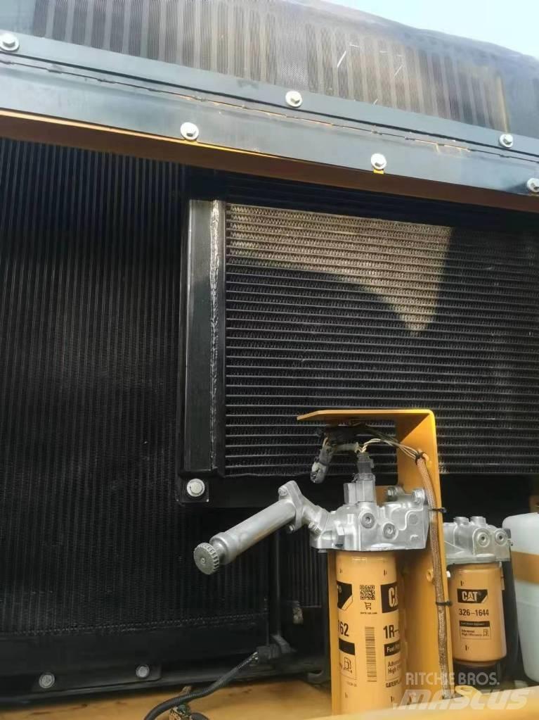 CAT 336 D L Bandgrävare