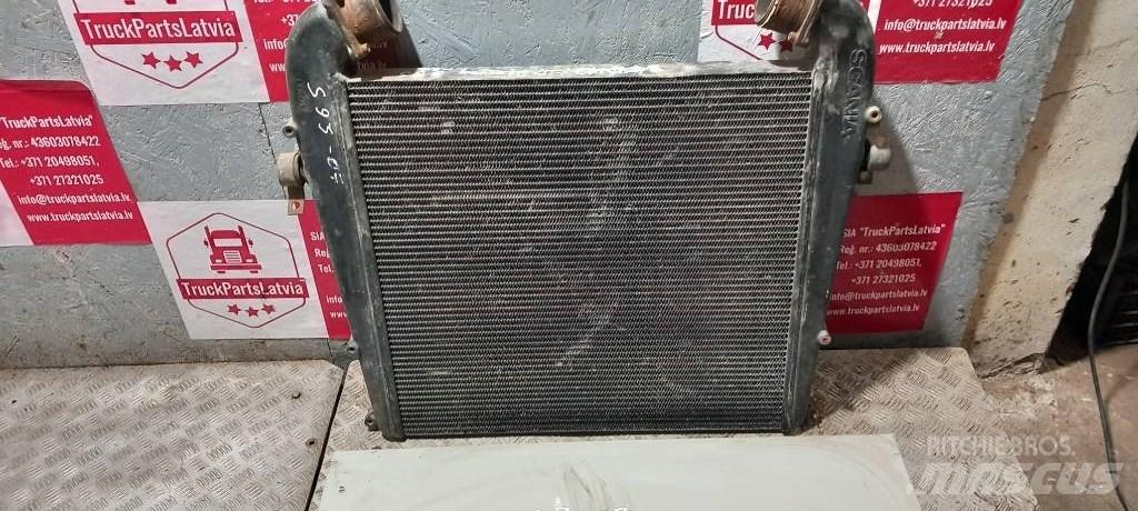 Scania 93.    1400937 Radiatorer