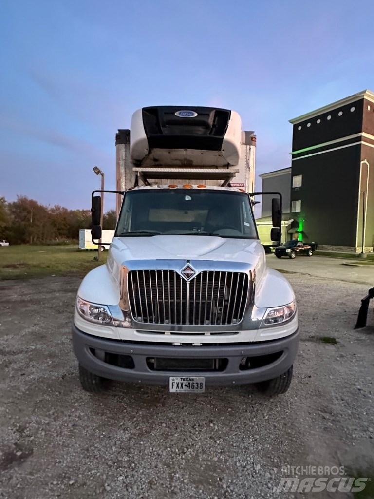 International 4300 Skåpbilar