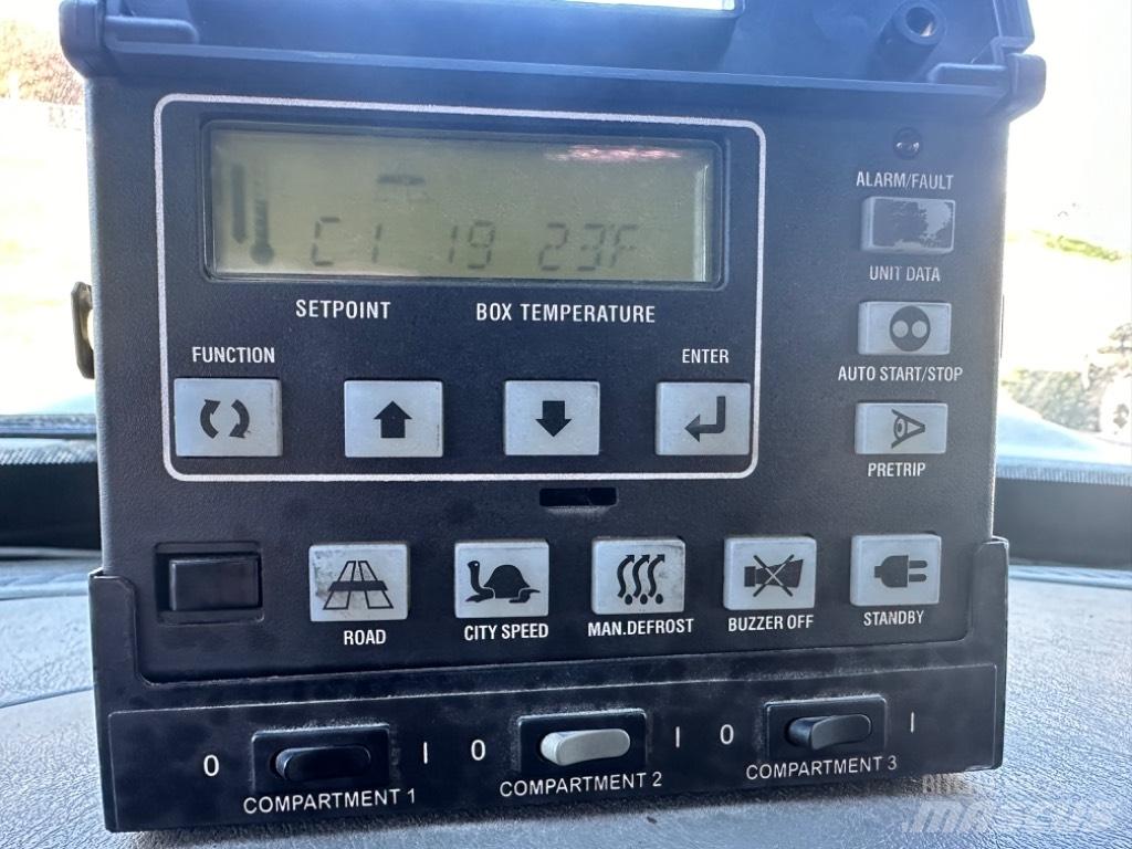 International 4300 Skåpbilar