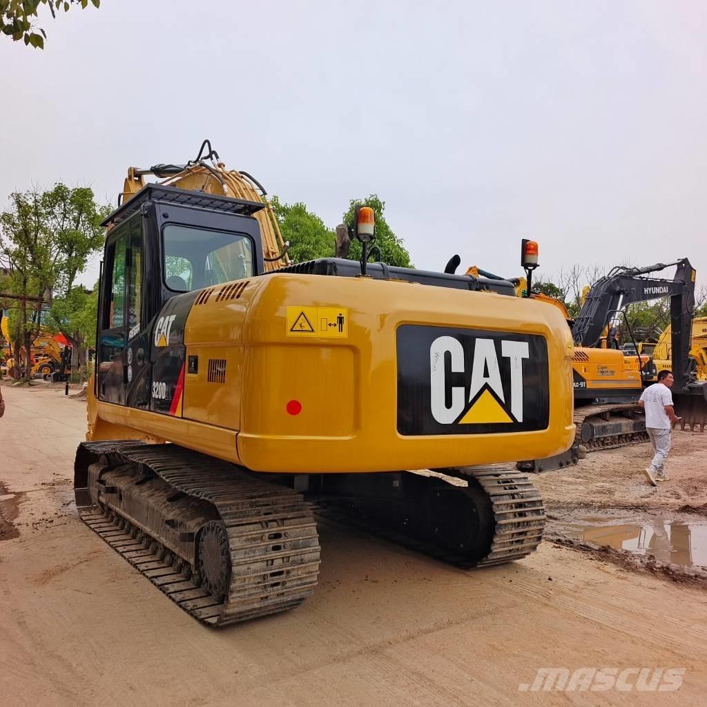 CAT 320 D L Bandgrävare