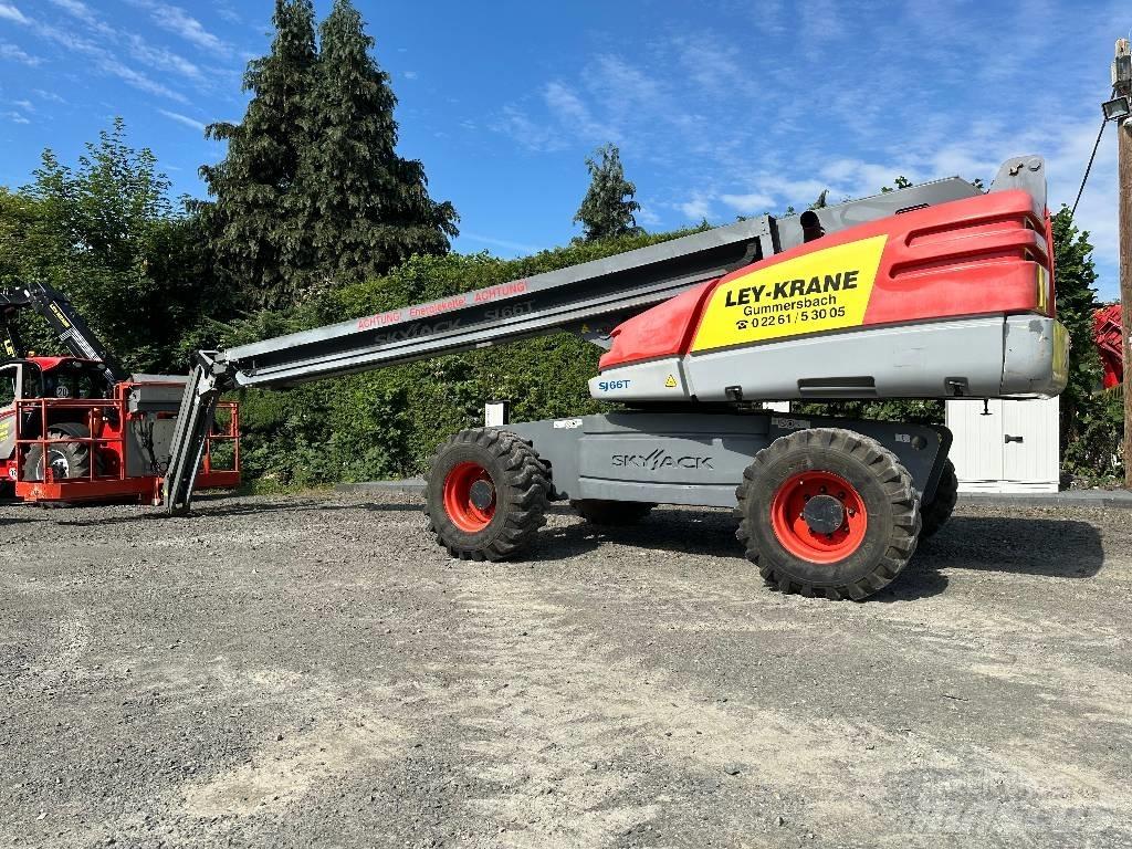 SkyJack SJ66T Bomliftar