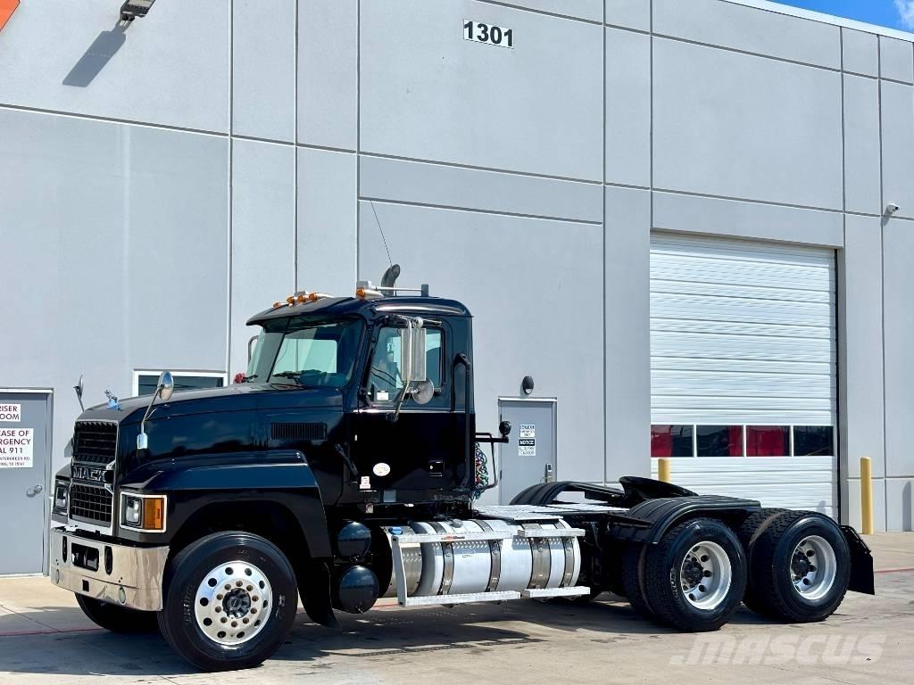 Mack Pinnacle Dragbilar