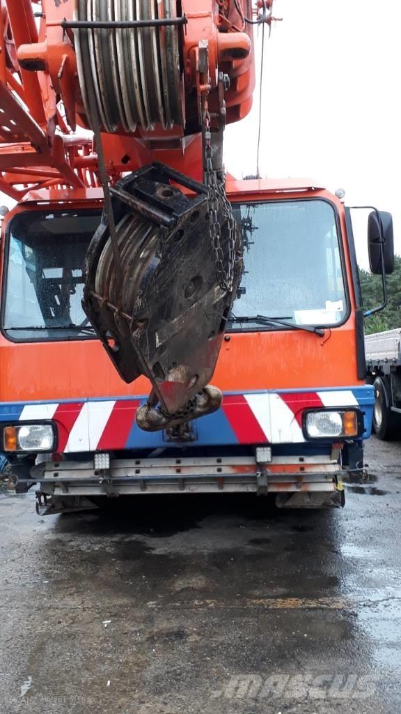 Liebherr LTM 1090-2 Allterrängkranar