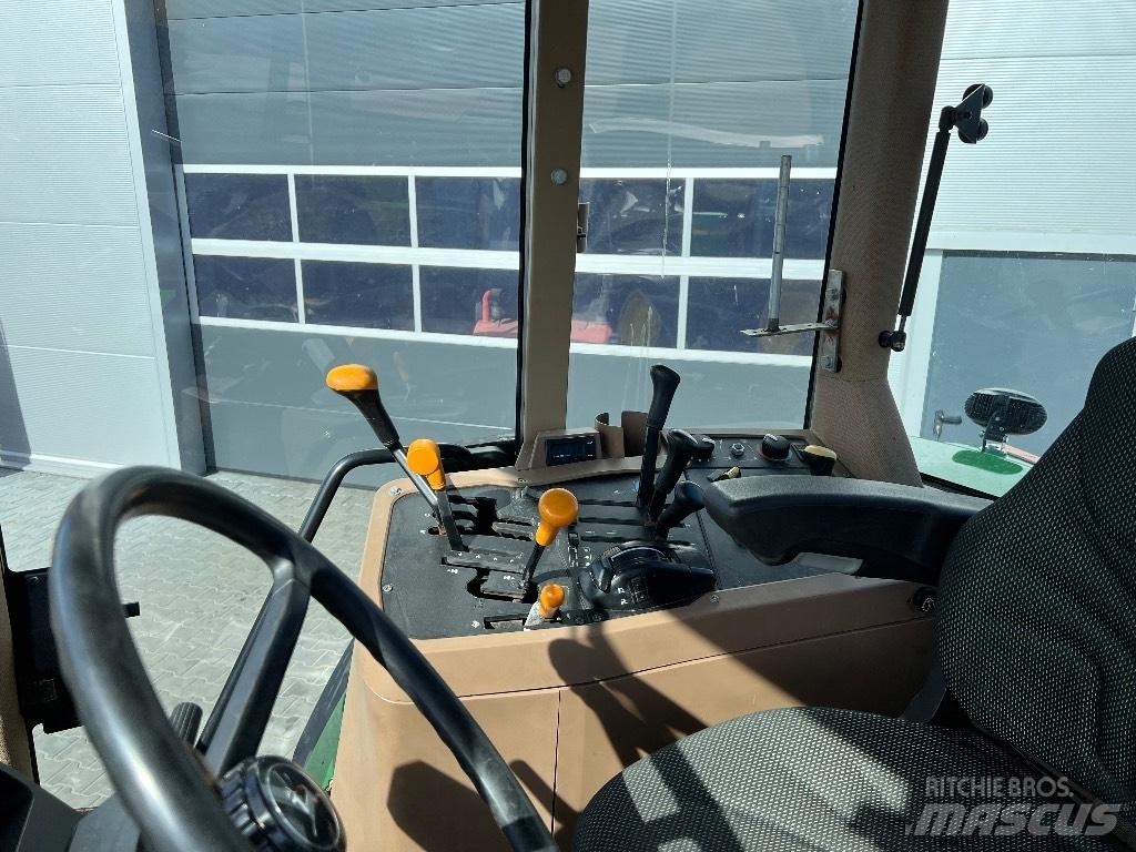 John Deere 7710 PQ Traktorer