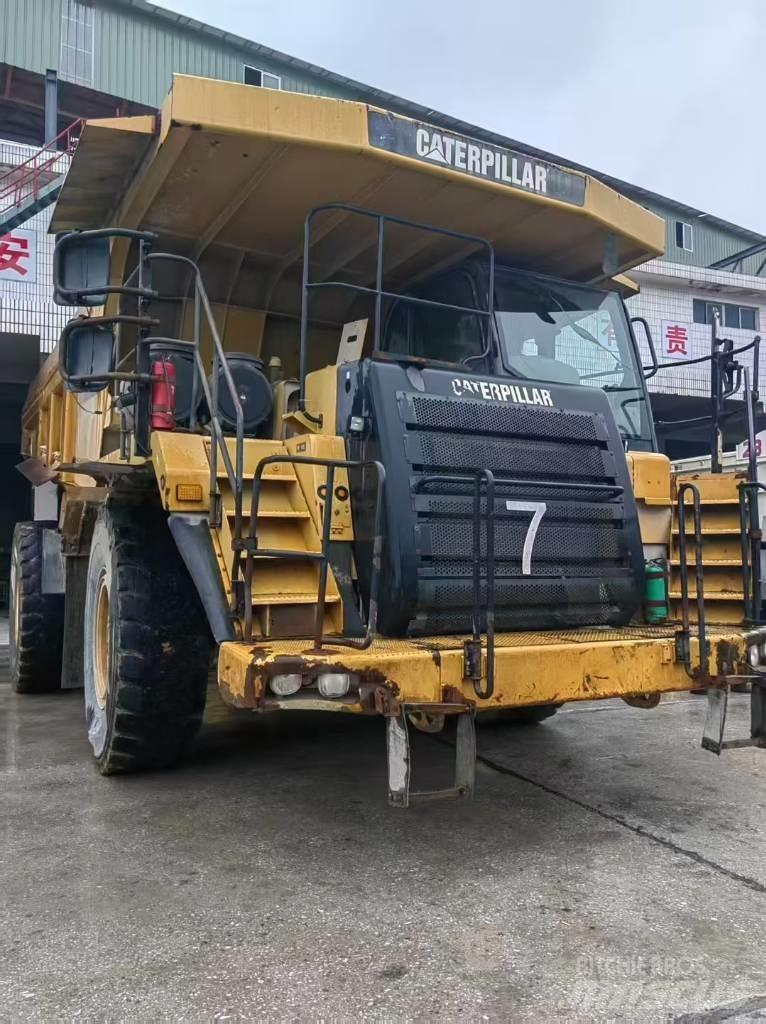 CAT 777E Midjestyrd dumper