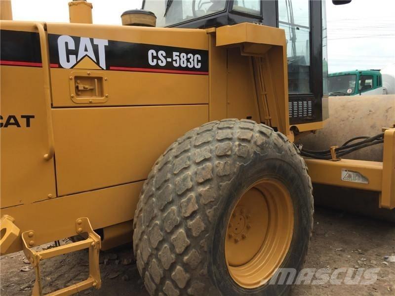 CAT CS583C Envalsvältar