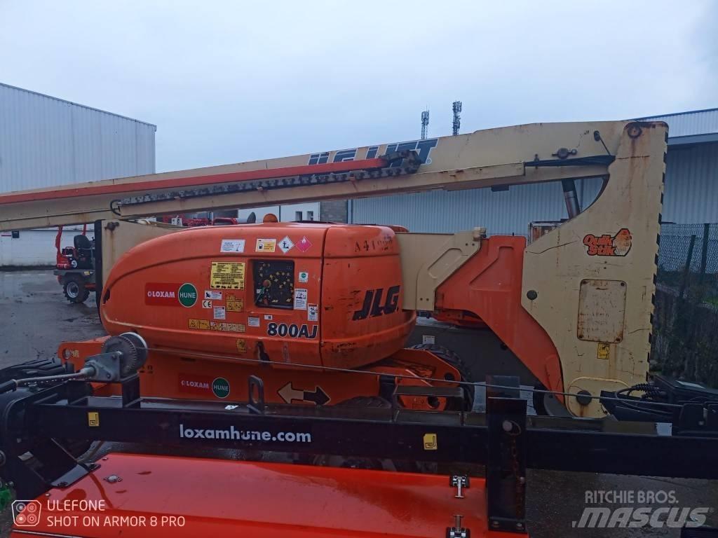 JLG 800 AJ Bomliftar