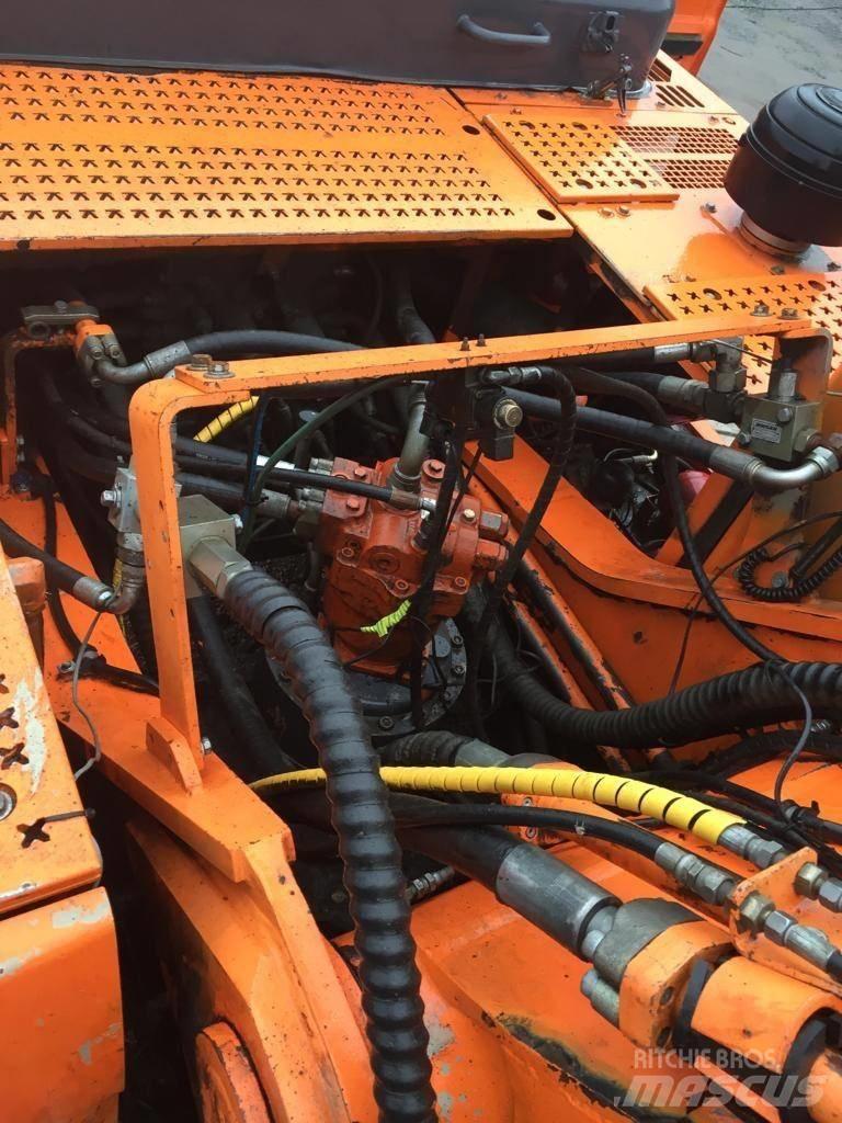 Doosan DX420LC Bandgrävare
