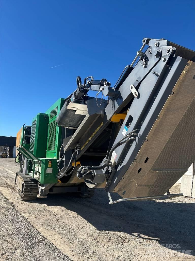 McCloskey J50 Krossar