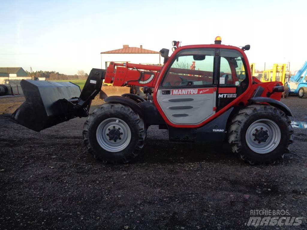 Manitou MT 932-75 Teleskoplastare