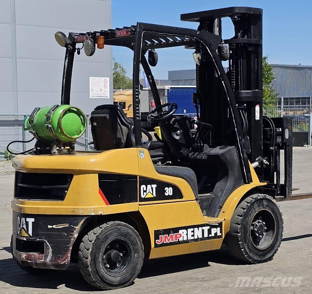 CAT GP 30 N Gasolmotviktstruckar