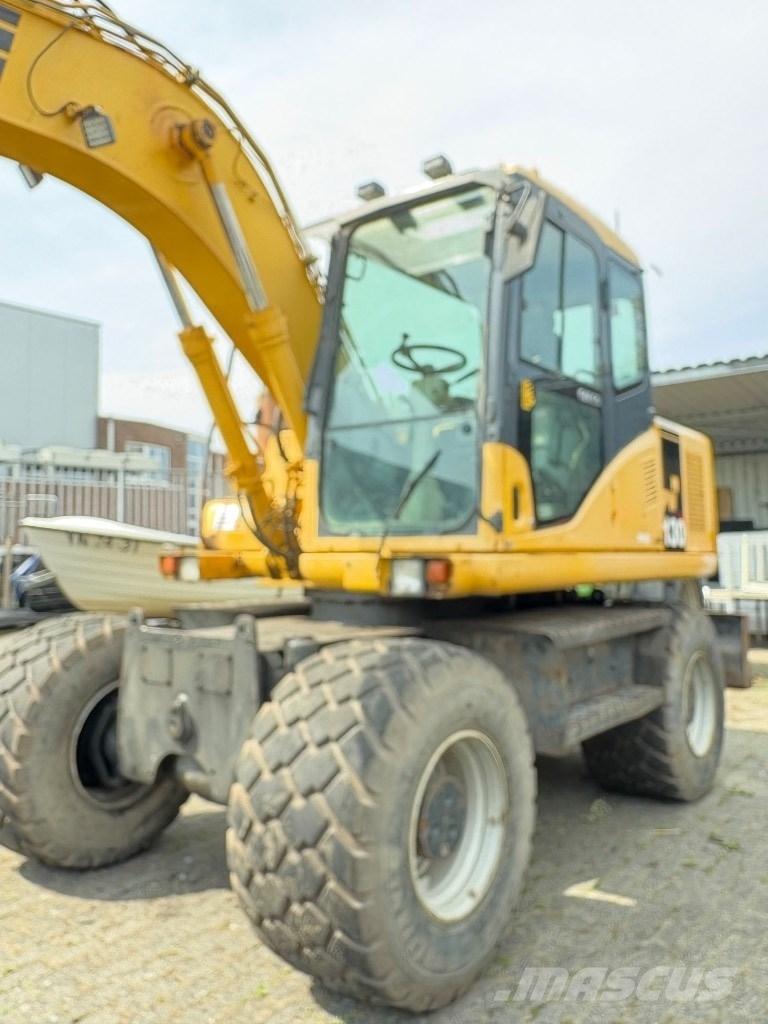 Komatsu PW 130-7K Hjulgrävare