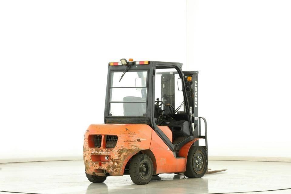 Nexen FDE-30 Dieselmotviktstruckar