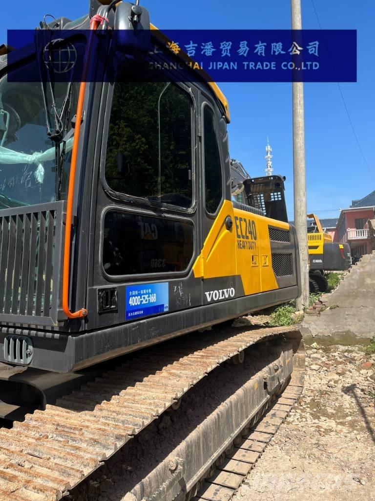 Volvo EC 240 Bandgrävare