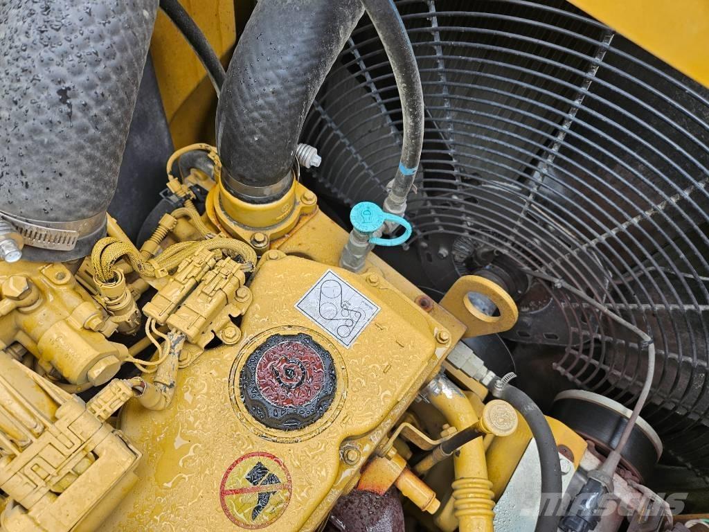 CAT 335 F L CR Bandgrävare